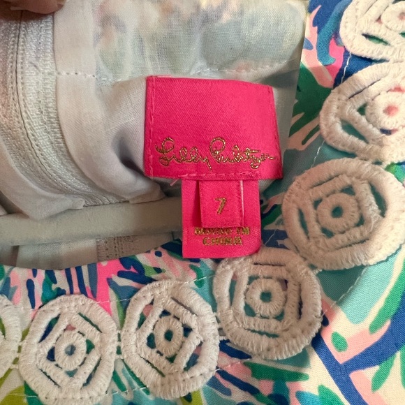 Lilly Pulitzer girls dress. - Picture 4 of 4